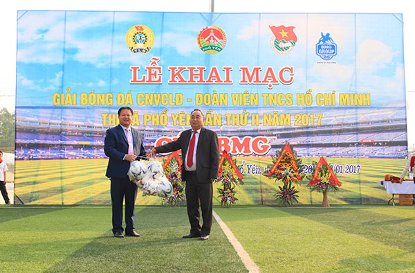Khai mạc Giải bóng đá Thị xã Phổ Yên Cúp BMG - Tập đoàn Đức Hạnh Marphavet BMG - XEVIP.ICU