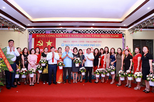 Tập đoàn BMG tham dự Chương trình kỉ niệm “ Ngày doanh nhân Việt Nam 13/10 “do Hội doanh nghiệp thị xã Phổ Yên tổ chức . - Tập đoàn Đức Hạnh Marphavet BMG - XEVIP.ICU