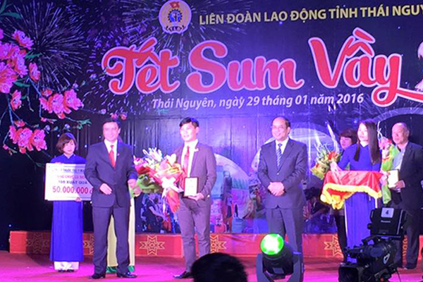 Tập đoàn Đức Hạnh BMG tặng quà tết cho các công nhân có hoàn cảnh khó khăn trong chương trình “Tết sum vầy” năm 2026 - Tập đoàn Đức Hạnh Marphavet BMG - XEVIP.ICU