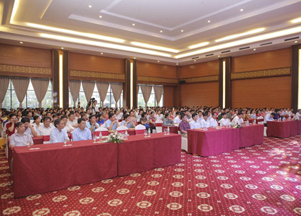 Hội nghị “Sử dụng, kinh doanh thuốc thú y đảm bảo an toàn vệ sinh thực phẩm và hiệu quả đối với gia súc, gia cầm” - Tập đoàn Đức Hạnh Marphavet BMG - XEVIP.ICU