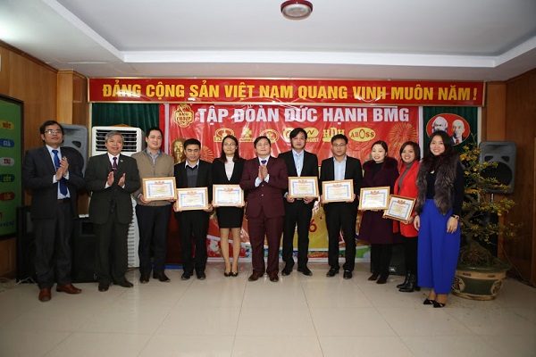Tập đoàn Đức Hạnh BMG tổ chức tiệc Tất niên cho CBCNV Tập đoàn Đức Hạnh BMG tổ chức tiệc Tất niên cho CBCNV - Tập đoàn Đức Hạnh Marphavet BMG - XEVIP.ICU