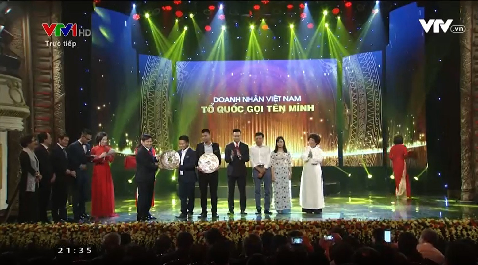 TS. Trần Đức Hạnh – Chủ tịch HĐQT, TGĐ Tập đoàn Đức Hạnh BMG vinh dự tham dự chương trình “ Doanh nhân Việt Nam : Tổ quốc gọi tên mình ’’ - Tập đoàn Đức Hạnh Marphavet BMG - XEVIP.ICU