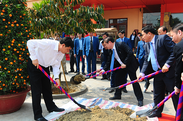 Đồng chí Nguyễn Xuân Cường - Bộ trưởng Bộ NN&PTNT thăm và làm việc tại Tập đoàn - Tập đoàn Đức Hạnh Marphavet BMG - XEVIP.ICU