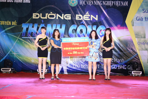 Đêm giao lưu “Đường đến thành công” với hơn 5000 sinh viên Học Viện Nông nghiệp Việt Nam (VNUA) - Tập đoàn Đức Hạnh Marphavet BMG - XEVIP.ICU