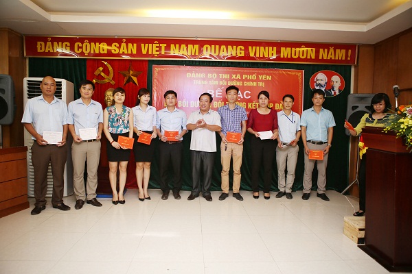 Công ty CP thuốc thú y Đức Hạnh Marphavet bế mạc “Lớp bồi dưỡng đối tượng kết nạp Đảng” cho CBCNV trong Tổng công ty - Tập đoàn Đức Hạnh Marphavet BMG - XEVIP.ICU