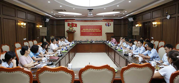 Chào mừng lãnh đạo Bộ NN&PTNT đến thăm và làm việc với công ty Marphavet - Tập đoàn Đức Hạnh Marphavet BMG - XEVIP.ICU
