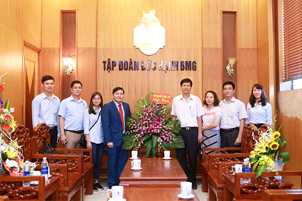 Tập đoàn BMG vinh dự đón tiếp các đơn vị đến chúc mừng nhân Ngày Doanh nhân Việt Nam 13/10 - Tập đoàn Đức Hạnh Marphavet BMG - XEVIP.ICU