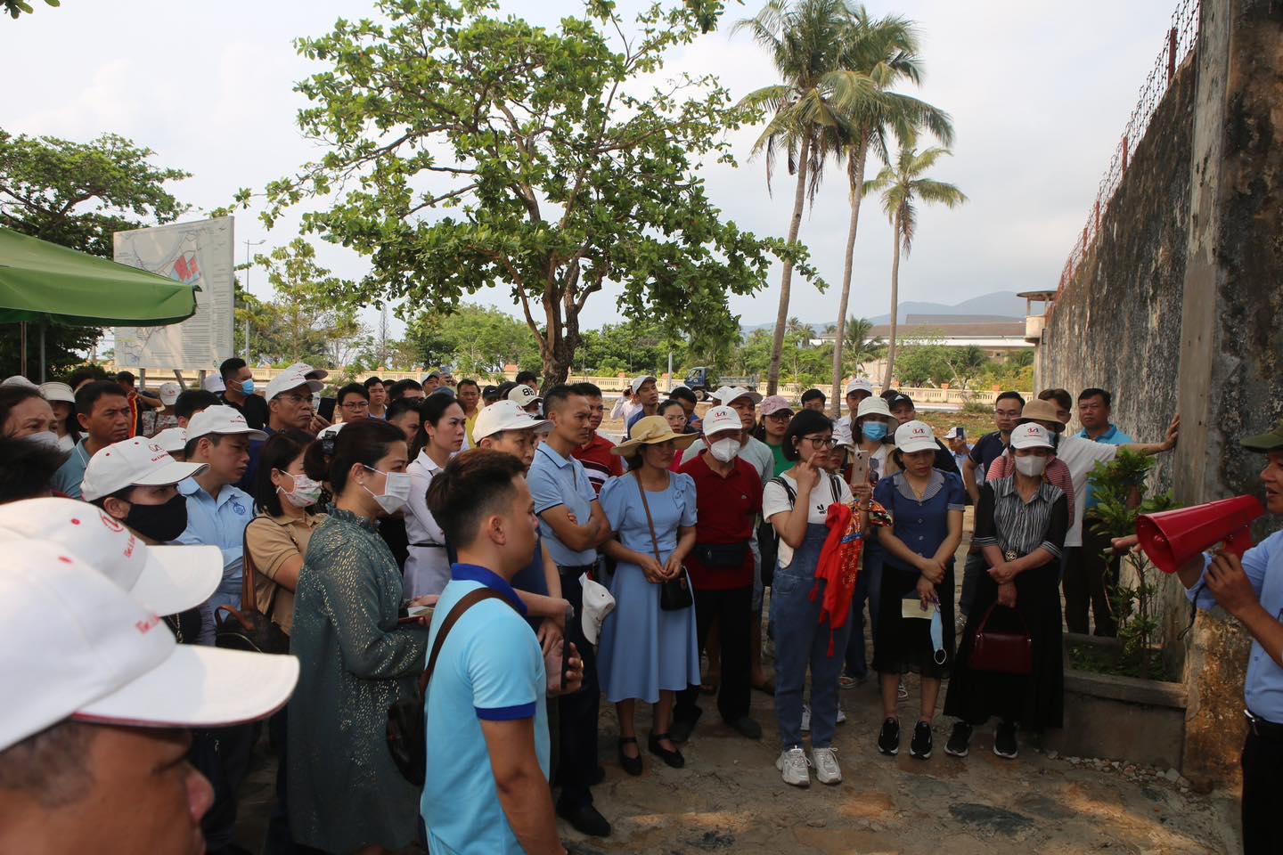 ĐỜI ĐỜI NHỚ ƠN NGƯỜI CÓ CÔNG - DU LỊCH CÔN ĐẢO 2026 - Tập đoàn Đức Hạnh Marphavet BMG - XEVIP.ICU