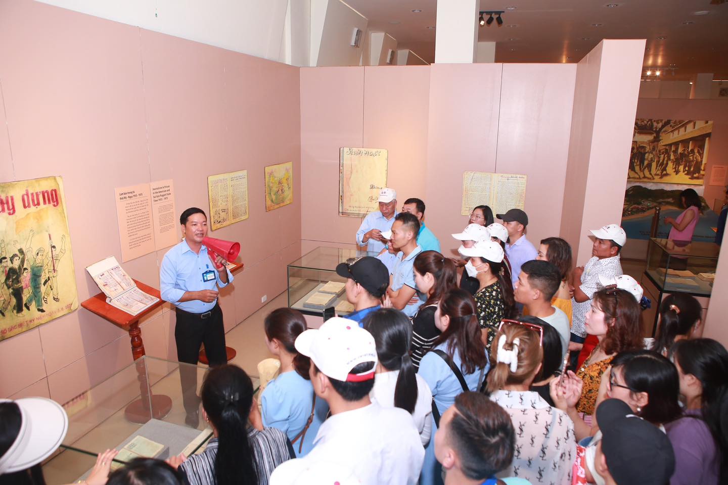 ĐỜI ĐỜI NHỚ ƠN NGƯỜI CÓ CÔNG - DU LỊCH CÔN ĐẢO 2026 - Tập đoàn Đức Hạnh Marphavet BMG - XEVIP.ICU