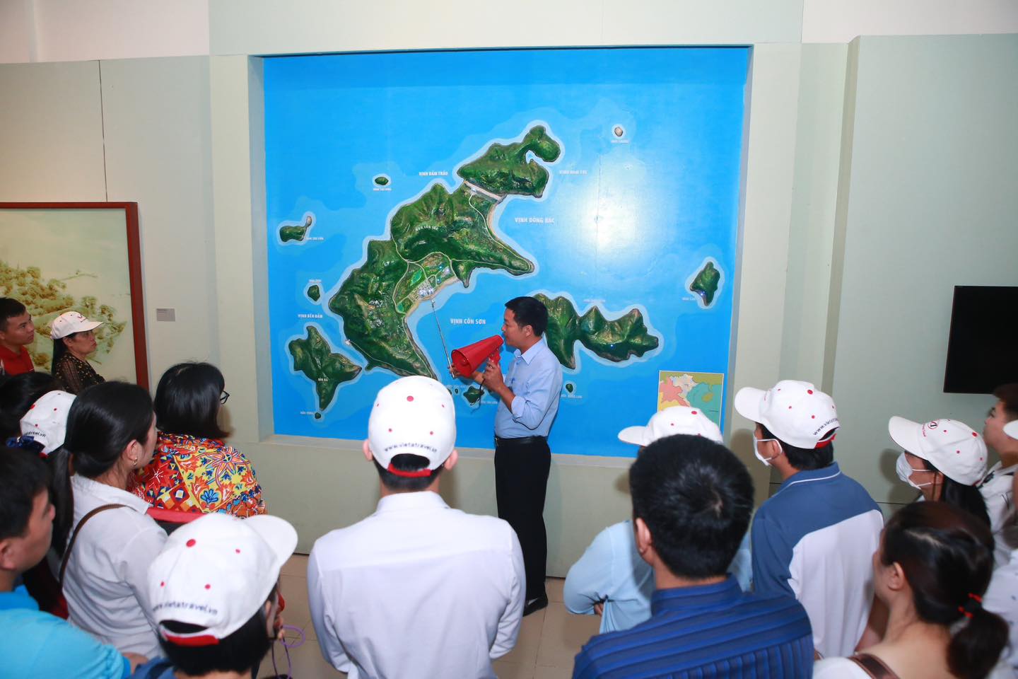 ĐỜI ĐỜI NHỚ ƠN NGƯỜI CÓ CÔNG - DU LỊCH CÔN ĐẢO 2026 - Tập đoàn Đức Hạnh Marphavet BMG - XEVIP.ICU