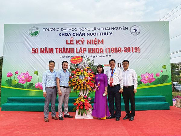 Marphavet tài trợ 2,5 tỷ đồng kinh phí hỗ trợ đào tạo 2020 - 2026 nhân dịp kỷ niệm 50 năm thành lập khoa chăn nuôi thú y - Đại Học Nông Lâm Thái Nguyên. - Tập đoàn Đức Hạnh Marphavet BMG - XEVIP.ICU