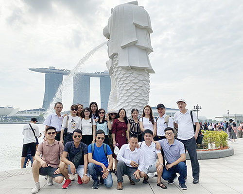 Tập đoàn Đức Hạnh BMG cùng khách hàng du lịch Singapore Đảo quốc Sư Tử - Tập đoàn Đức Hạnh Marphavet BMG - XEVIP.ICU