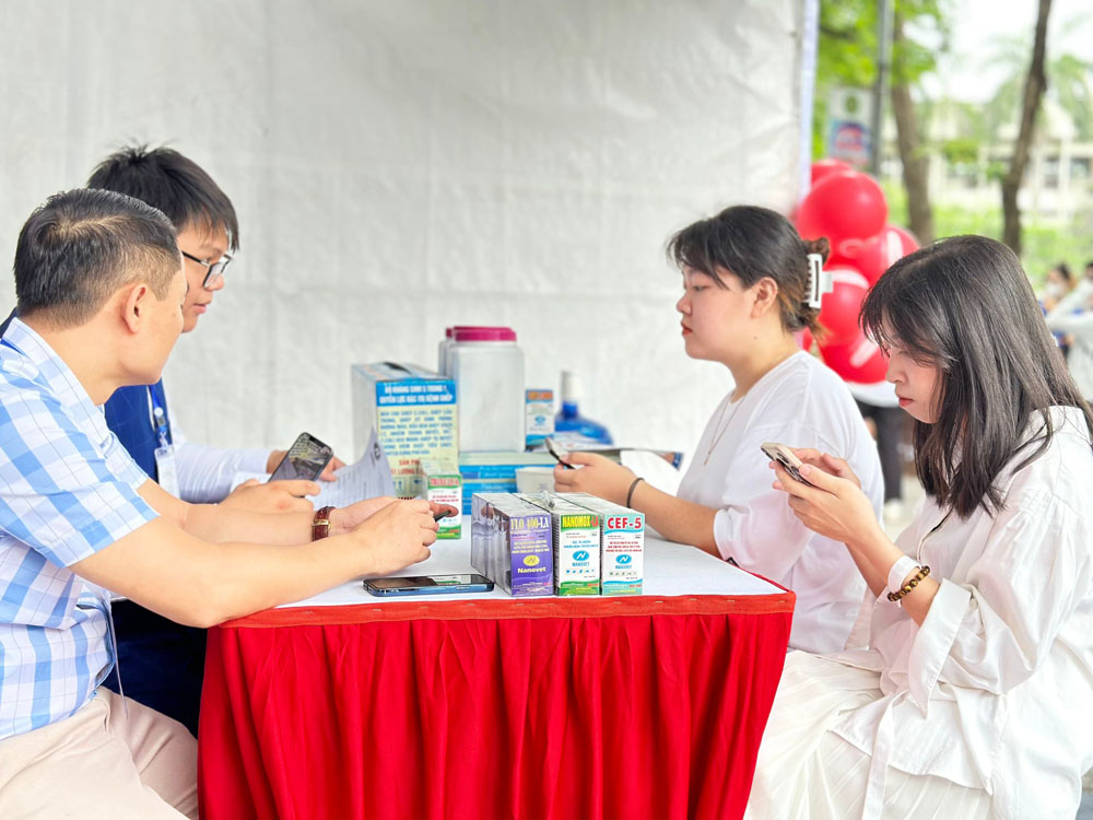 Tập đoàn Đức Hạnh Marphavet BMG tham gia ngày Hội việc làm 2026 tại HV Nông nghiệp Việt Nam - Tập đoàn Đức Hạnh Marphavet BMG - XEVIP.ICU