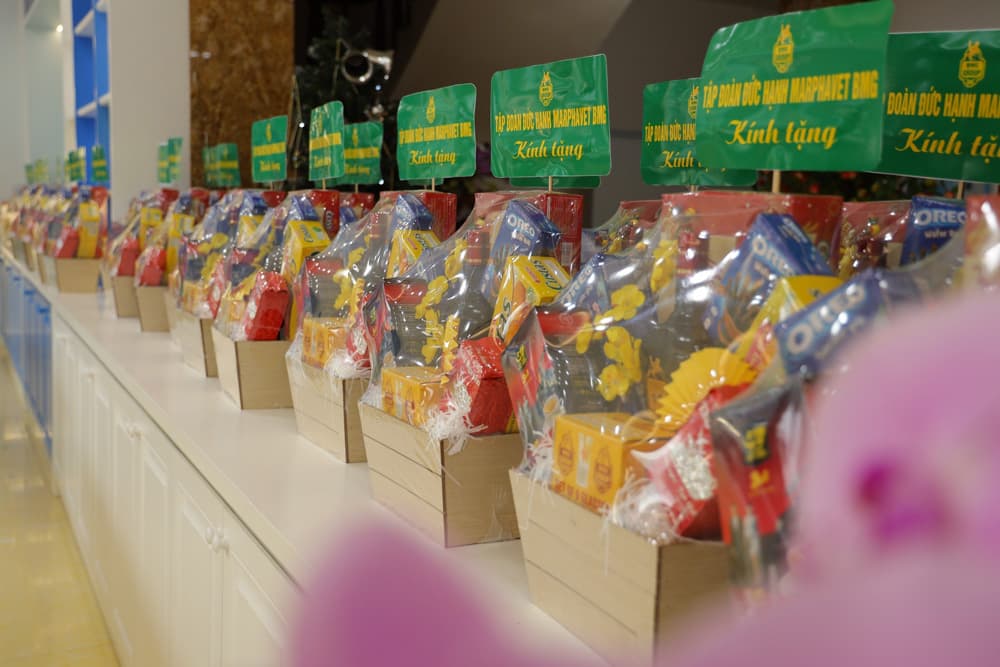 TẬP ĐOÀN TỔ CHỨC GẶP MẶT HƠN 650 ĐẠI LÝ NHÂN NGÀY VÍA THẦN TÀI MÙNG 10 THÁNG GIÊNG NĂM GIÁP THÌN - Tập đoàn Đức Hạnh Marphavet BMG - XEVIP.ICU
