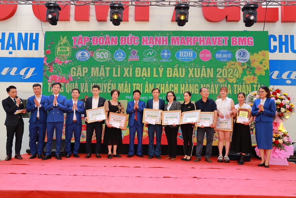 TẬP ĐOÀN TỔ CHỨC GẶP MẶT HƠN 650 ĐẠI LÝ NHÂN NGÀY VÍA THẦN TÀI MÙNG 10 THÁNG GIÊNG NĂM GIÁP THÌN - Tập đoàn Đức Hạnh Marphavet BMG - XEVIP.ICU