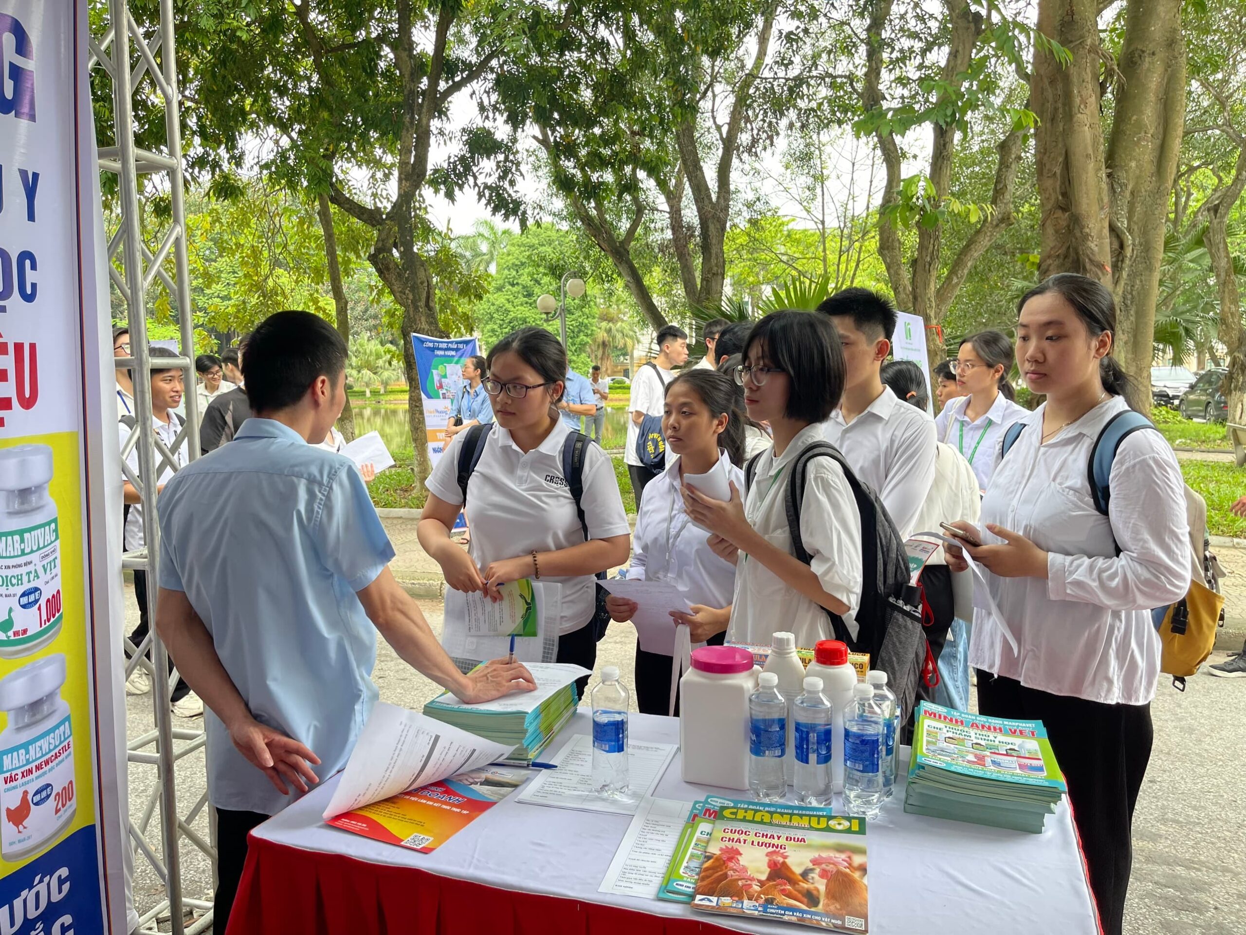 Tập đoàn Đức Hạnh Marphavet BMG tham gia sự kiện Ngày hội việc làm và kết nối doanh nghiệp năm 2026 - Tập đoàn Đức Hạnh Marphavet BMG - XEVIP.ICU