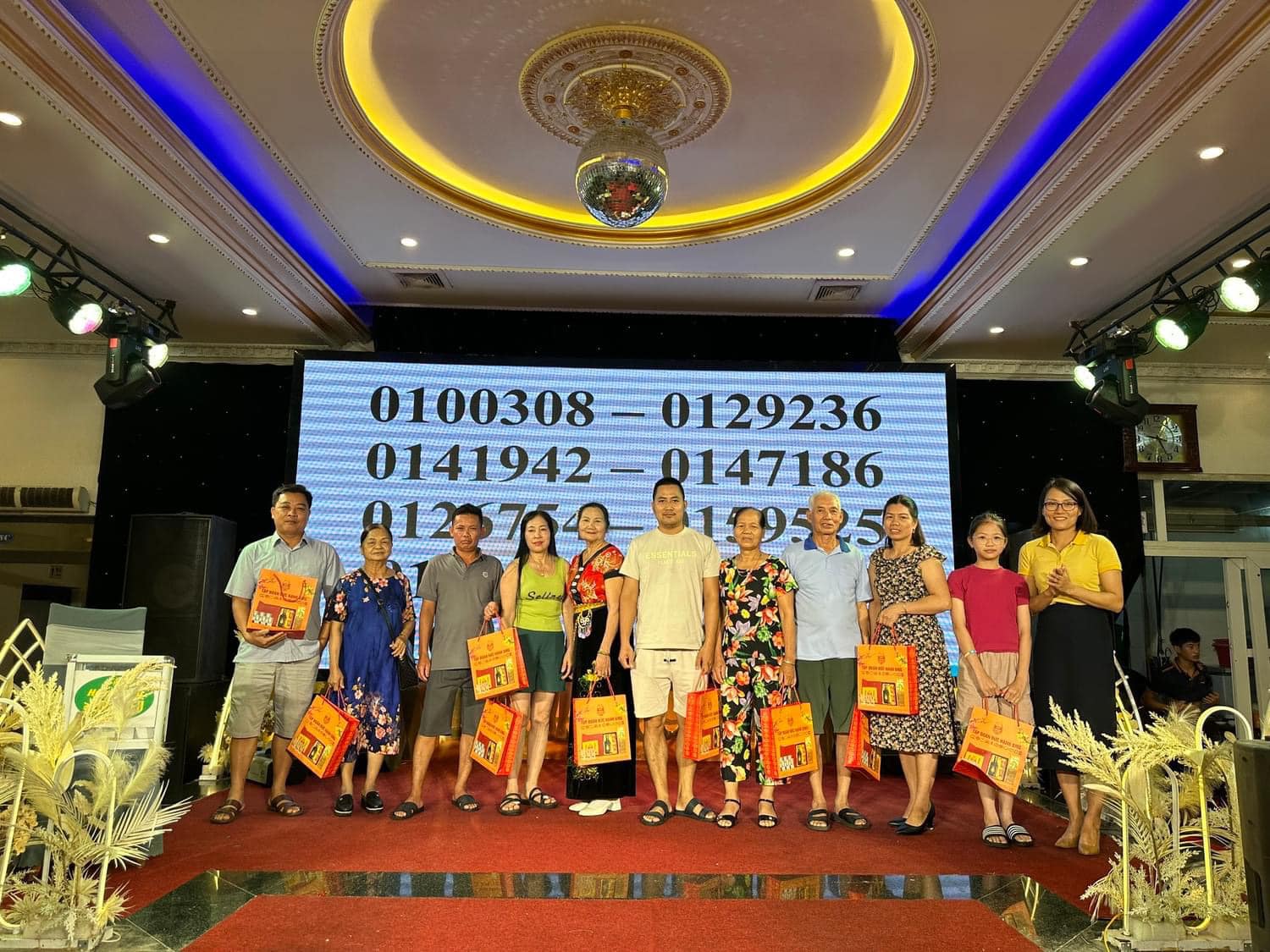 Tour Cát Bà ngày 2-3/7 với hơn 350 quý khách hàng của Tập đoàn Đức Hạnh Marphavet BMG - Tập đoàn Đức Hạnh Marphavet BMG - XEVIP.ICU