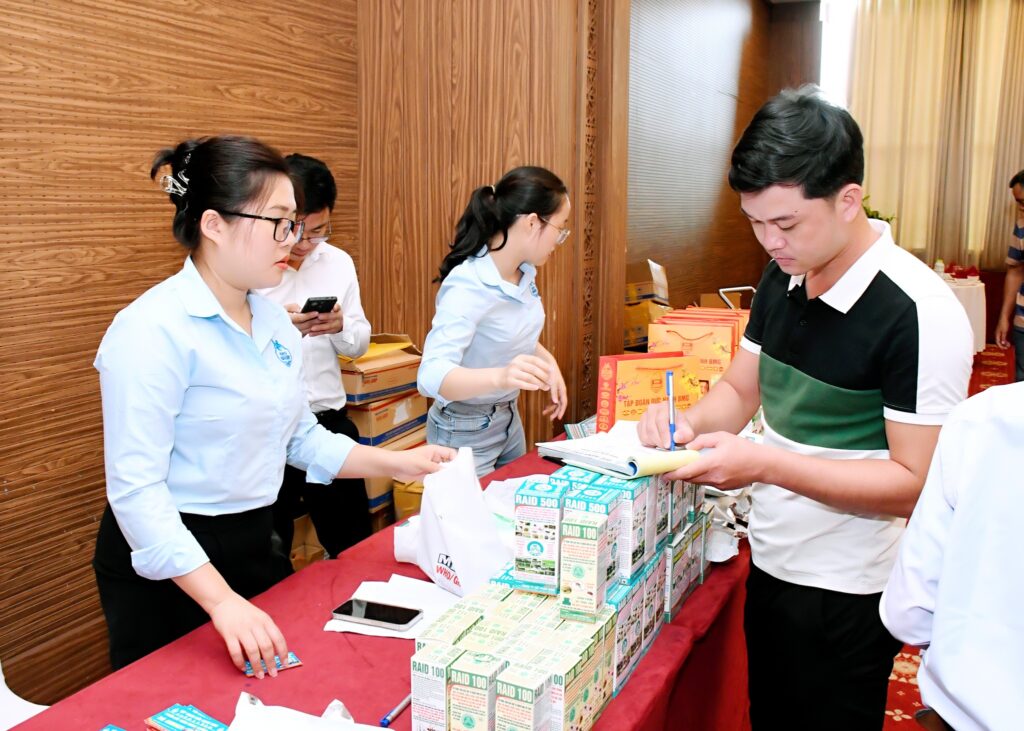 Hội Nghị Tri Ân Khách Hàng tại Khách sạn Mường Thanh Quảng Nam - Tập đoàn Đức Hạnh Marphavet BMG - XEVIP.ICU