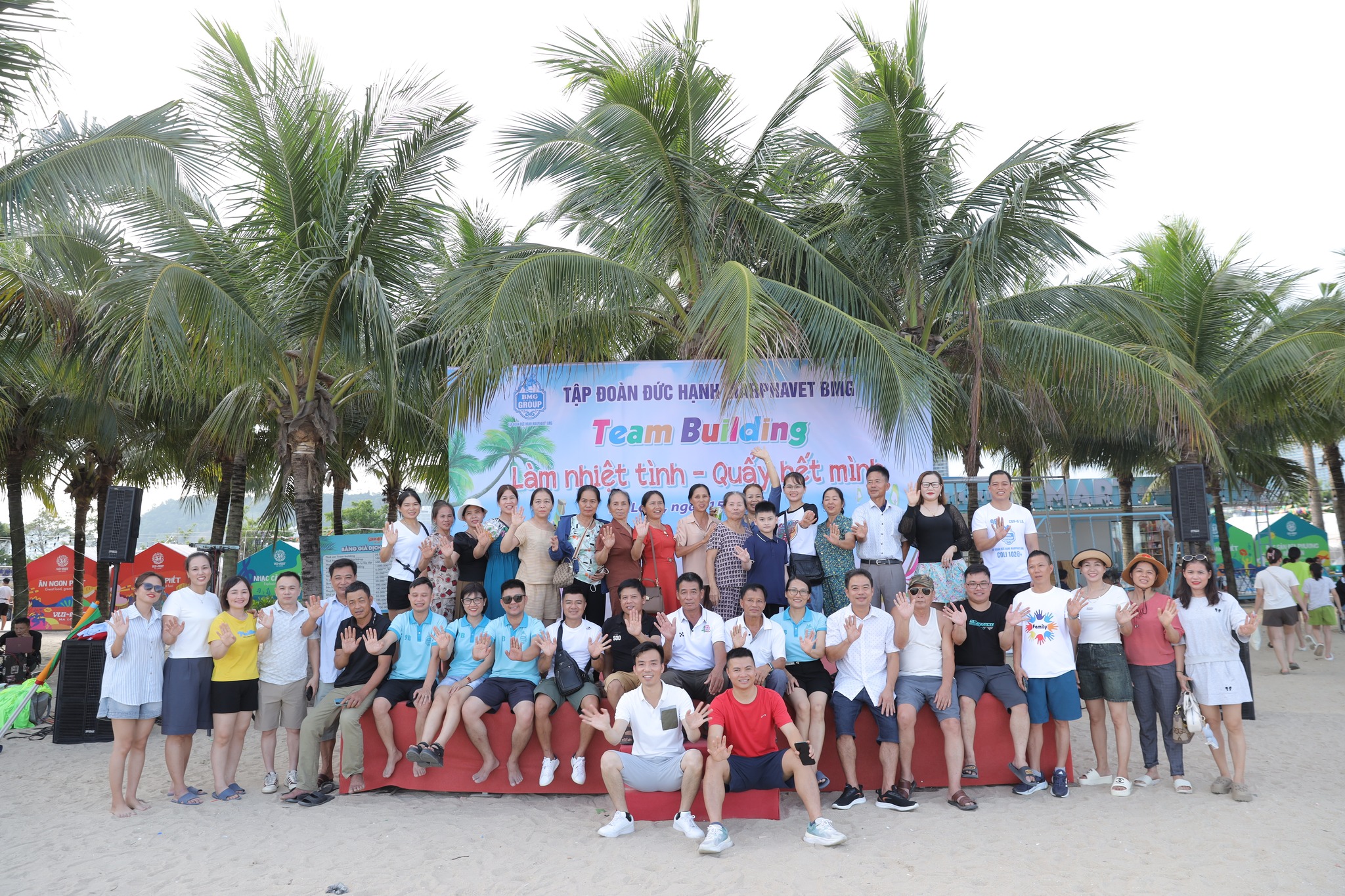 Hơn1.200 đại lý và khách hàng tham gia tour thành phố biển Hạ Long - Tập đoàn Đức Hạnh Marphavet BMG - XEVIP.ICU