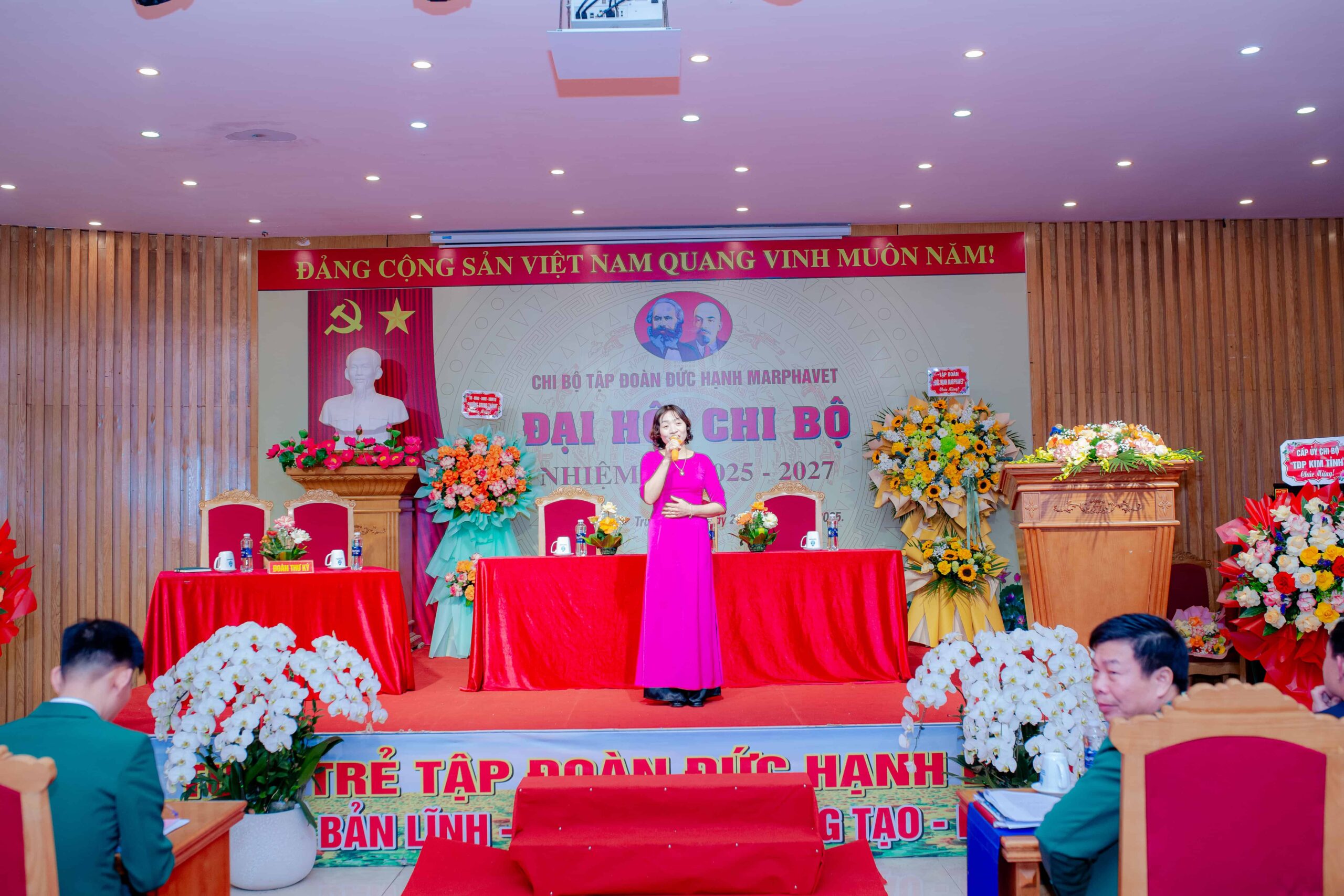 ĐẠI HỘI ĐẢNG TẬP ĐOÀN ĐỨC HẠNH MARPHAVET BMG NHIỆM KỲ 2025-2026 - Tập đoàn Đức Hạnh Marphavet BMG - XEVIP.ICU