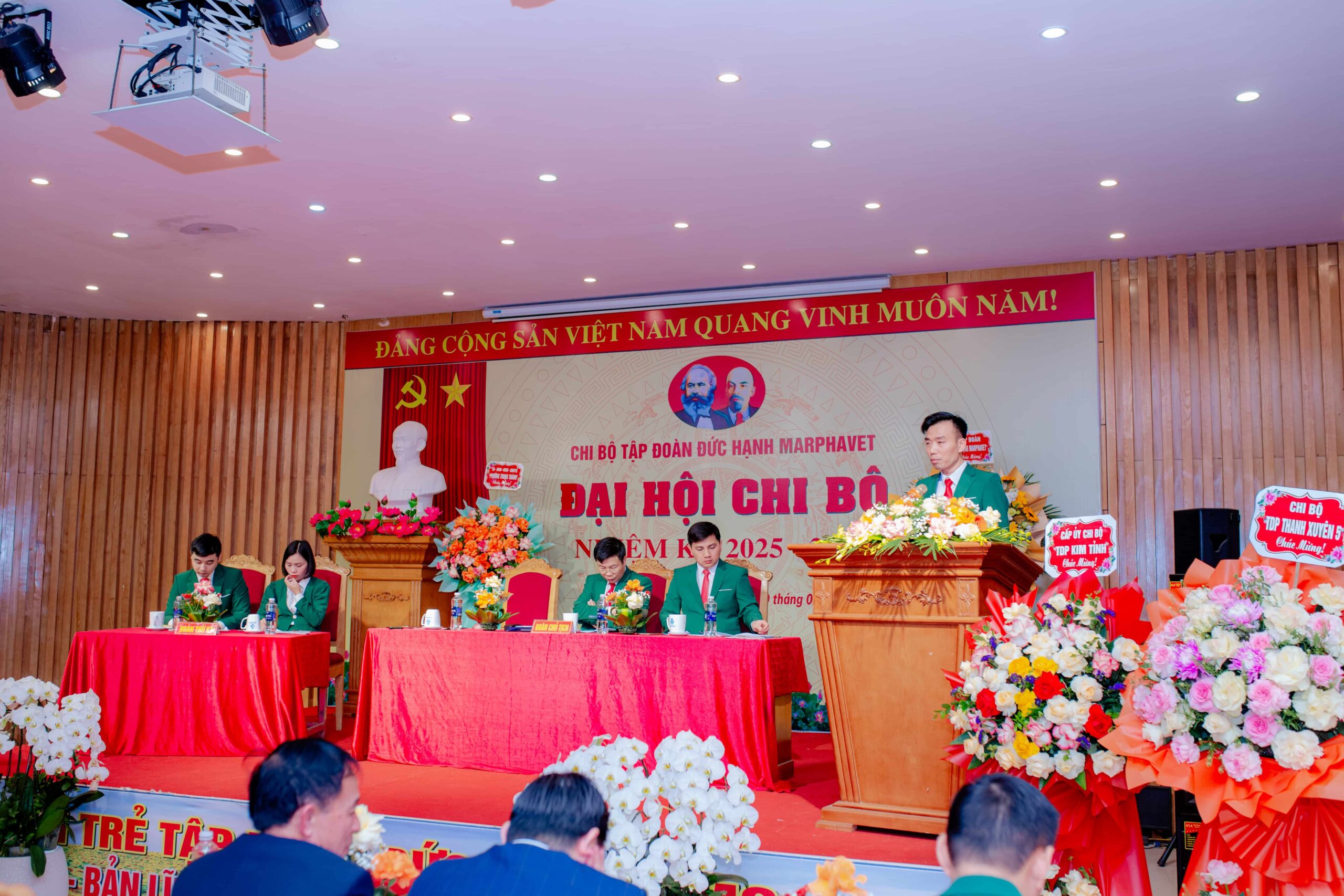 ĐẠI HỘI ĐẢNG TẬP ĐOÀN ĐỨC HẠNH MARPHAVET BMG NHIỆM KỲ 2025-2026 - Tập đoàn Đức Hạnh Marphavet BMG - XEVIP.ICU