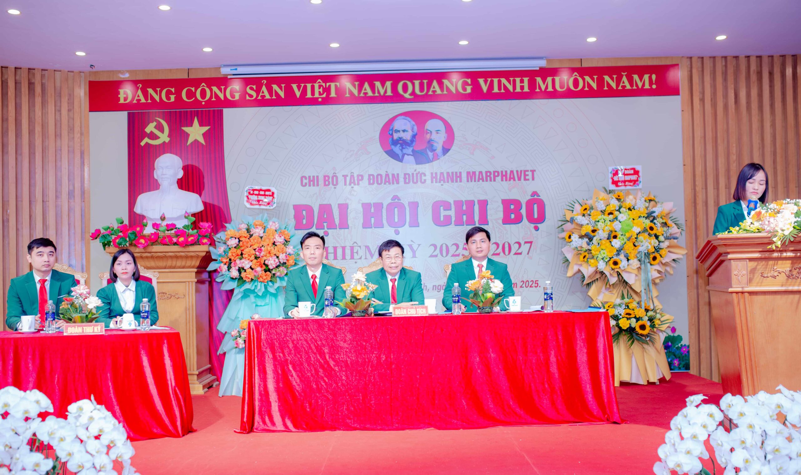 ĐẠI HỘI ĐẢNG TẬP ĐOÀN ĐỨC HẠNH MARPHAVET BMG NHIỆM KỲ 2025-2026 - Tập đoàn Đức Hạnh Marphavet BMG - XEVIP.ICU