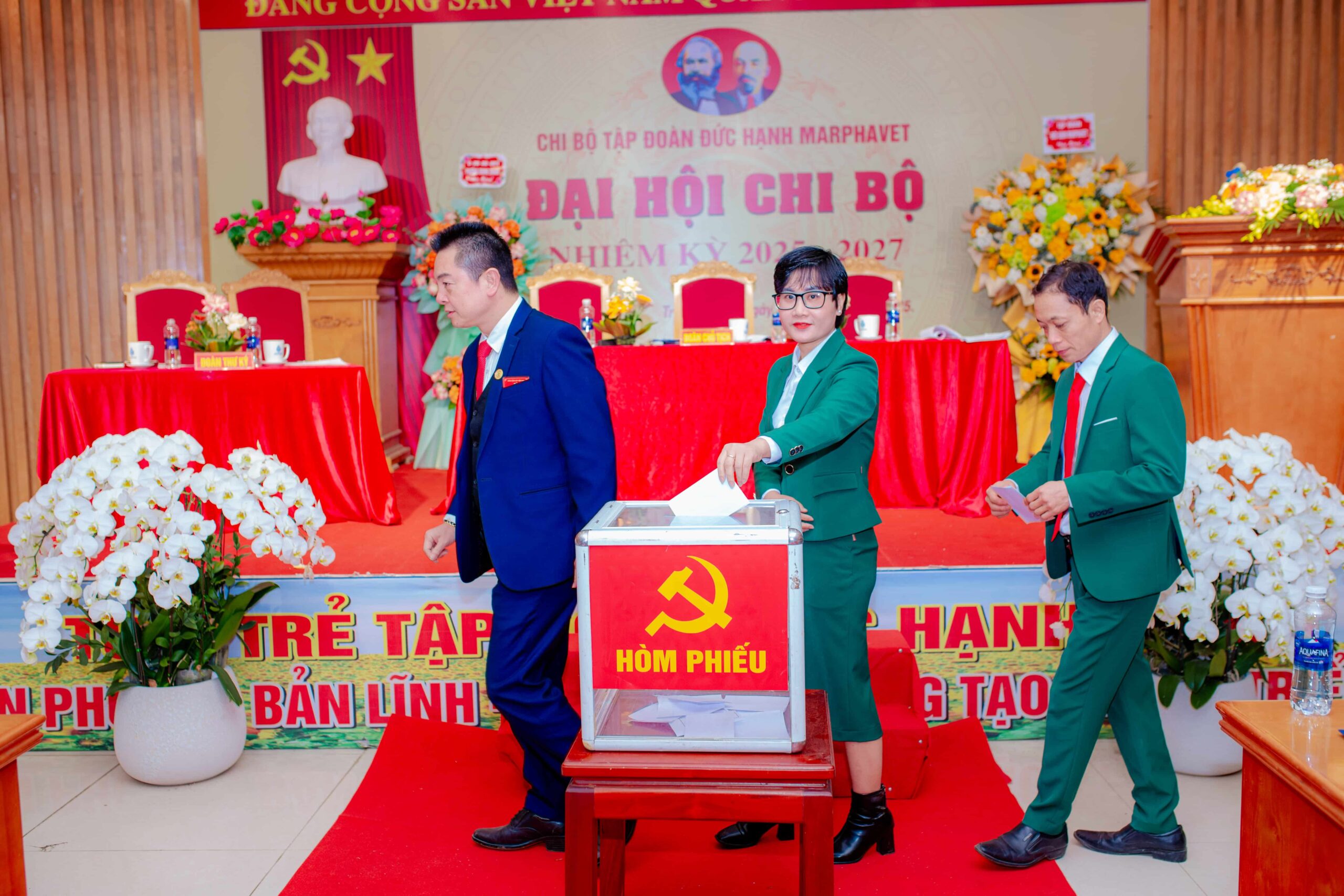 ĐẠI HỘI ĐẢNG TẬP ĐOÀN ĐỨC HẠNH MARPHAVET BMG NHIỆM KỲ 2025-2026 - Tập đoàn Đức Hạnh Marphavet BMG - XEVIP.ICU