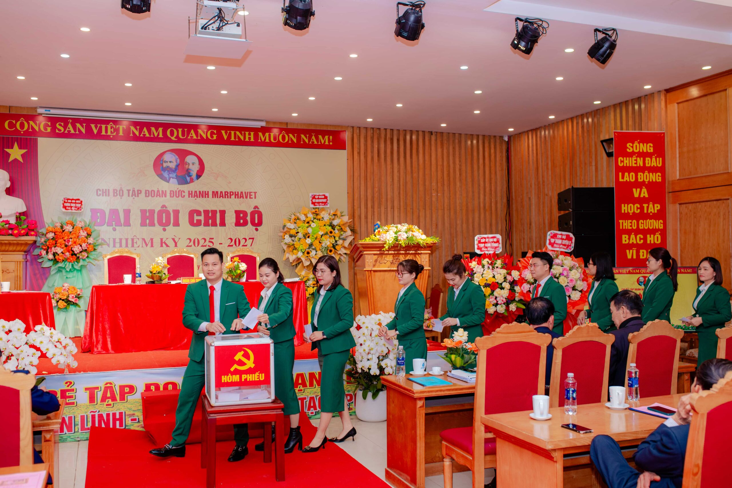 ĐẠI HỘI ĐẢNG TẬP ĐOÀN ĐỨC HẠNH MARPHAVET BMG NHIỆM KỲ 2025-2026 - Tập đoàn Đức Hạnh Marphavet BMG - XEVIP.ICU