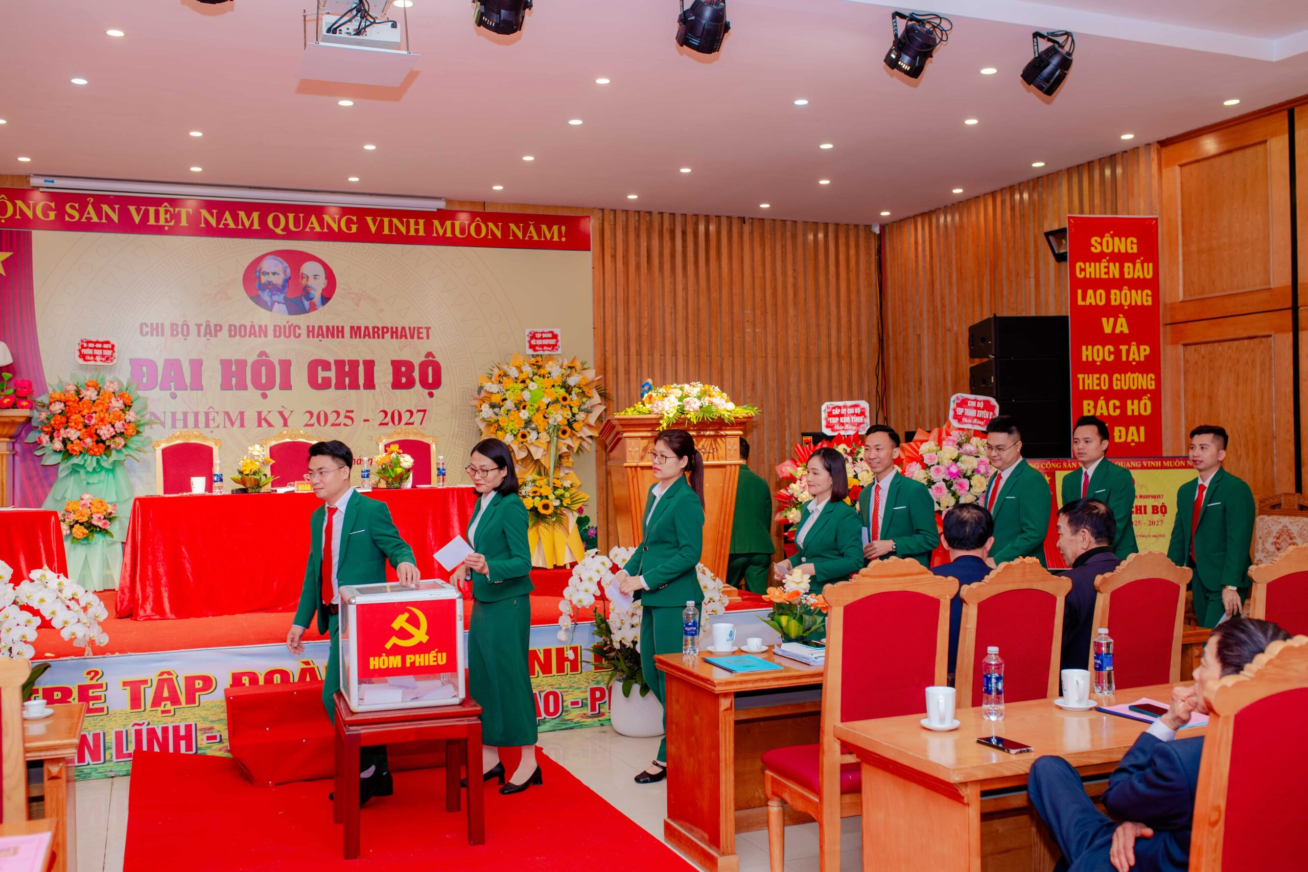 ĐẠI HỘI ĐẢNG TẬP ĐOÀN ĐỨC HẠNH MARPHAVET BMG NHIỆM KỲ 2025-2026 - Tập đoàn Đức Hạnh Marphavet BMG - XEVIP.ICU