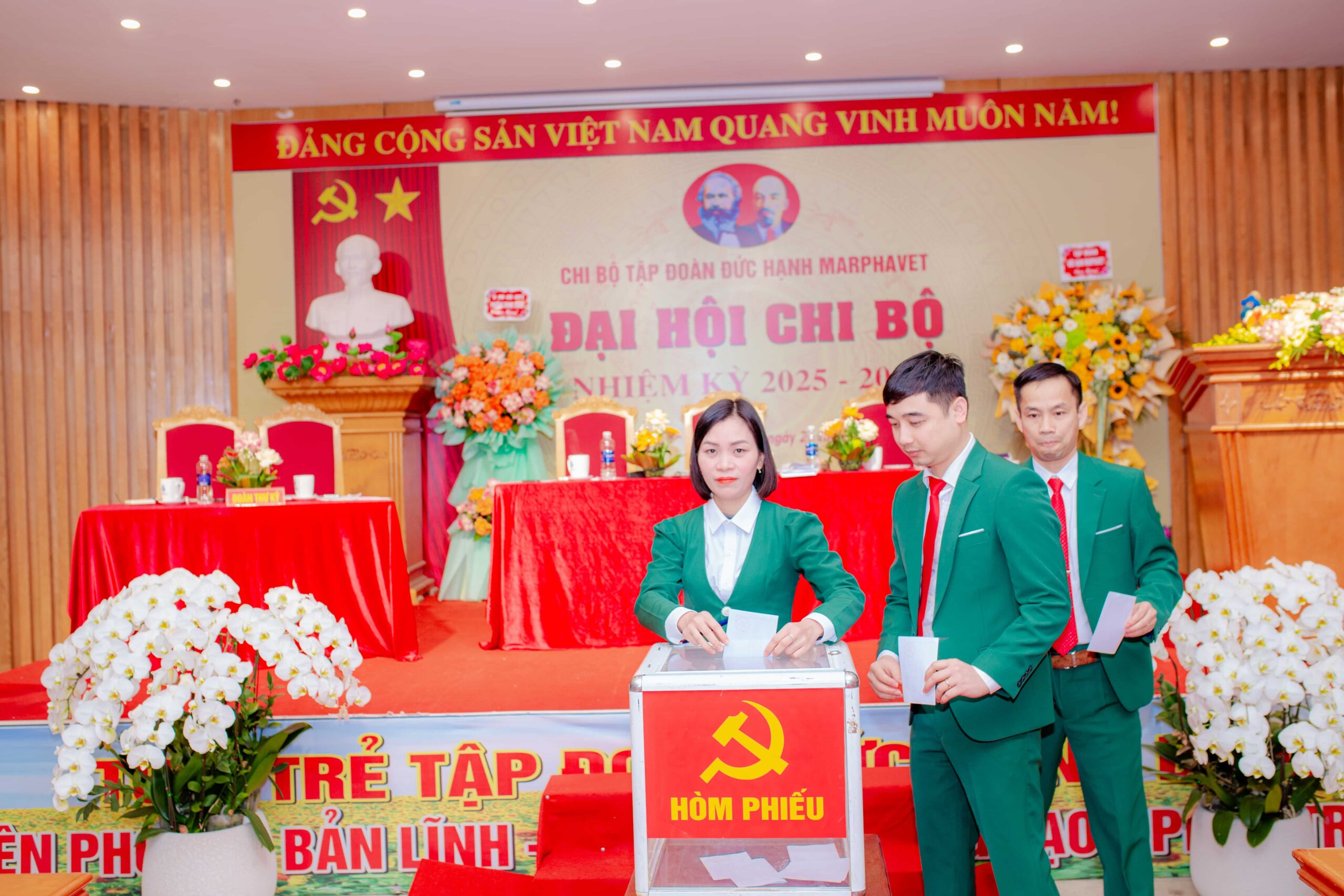 ĐẠI HỘI ĐẢNG TẬP ĐOÀN ĐỨC HẠNH MARPHAVET BMG NHIỆM KỲ 2025-2026 - Tập đoàn Đức Hạnh Marphavet BMG - XEVIP.ICU