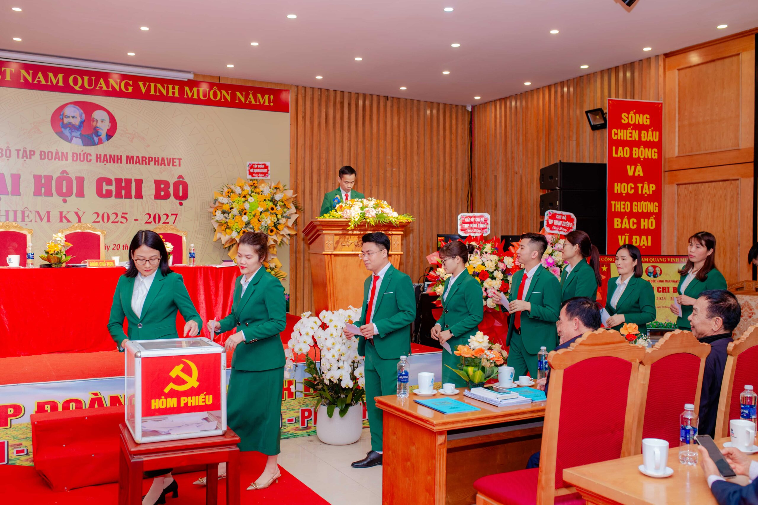 ĐẠI HỘI ĐẢNG TẬP ĐOÀN ĐỨC HẠNH MARPHAVET BMG NHIỆM KỲ 2025-2026 - Tập đoàn Đức Hạnh Marphavet BMG - XEVIP.ICU