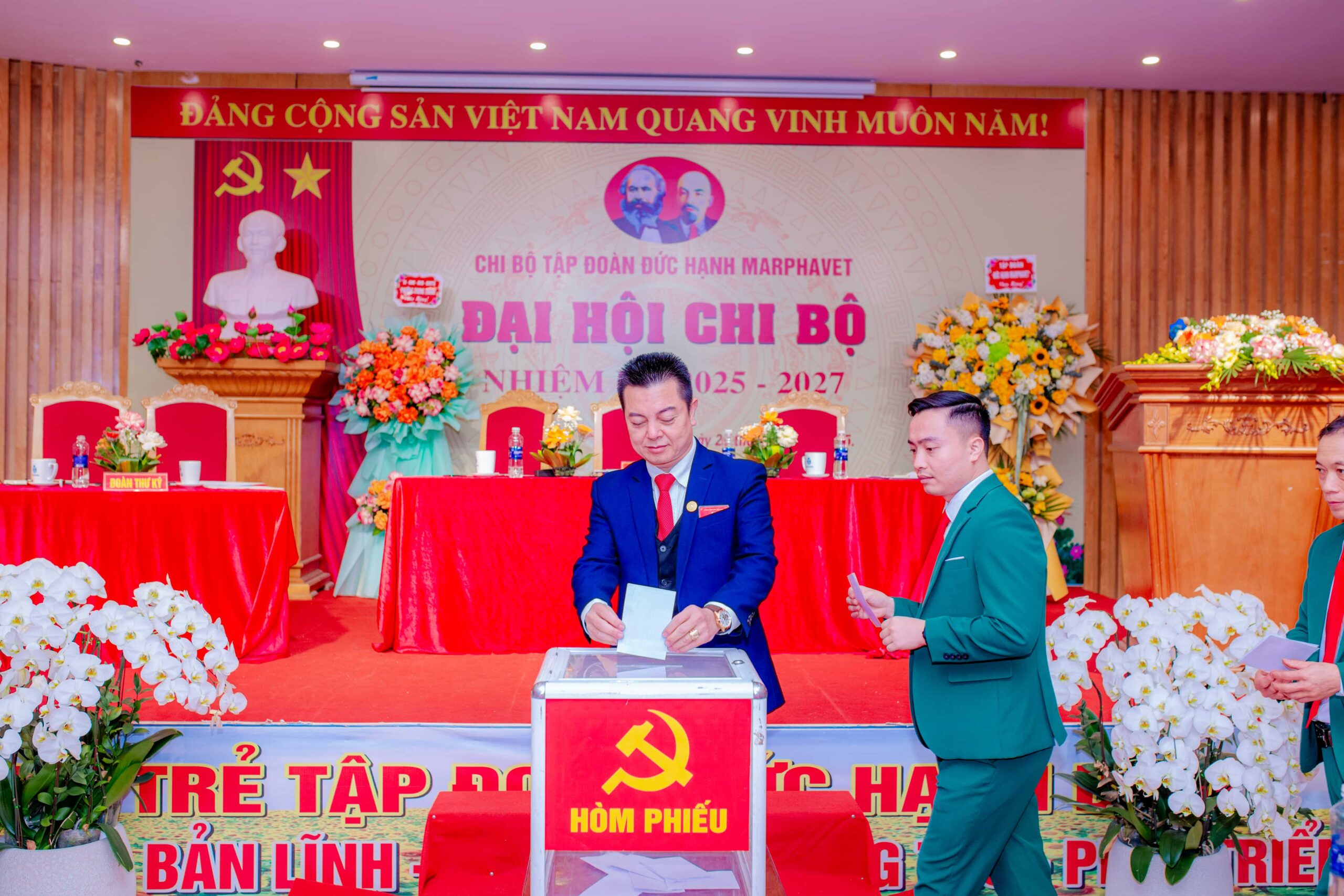ĐẠI HỘI ĐẢNG TẬP ĐOÀN ĐỨC HẠNH MARPHAVET BMG NHIỆM KỲ 2025-2026 - Tập đoàn Đức Hạnh Marphavet BMG - XEVIP.ICU
