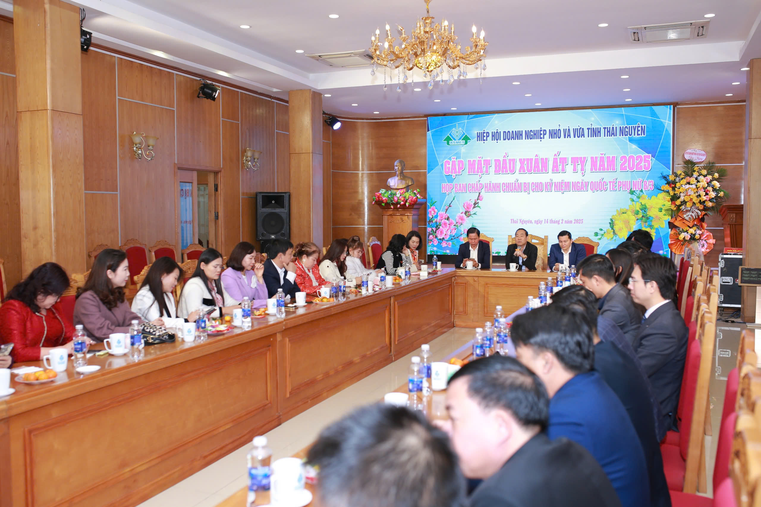 Hiệp hội Doanh nghiệp Vừa và Nhỏ Thành phố Thái Nguyên đến chúc Tết Tập đoàn Đức Hạnh Marphavet BMG – Xuân Ất Tỵ 2026 - Tập đoàn Đức Hạnh Marphavet BMG - XEVIP.ICU