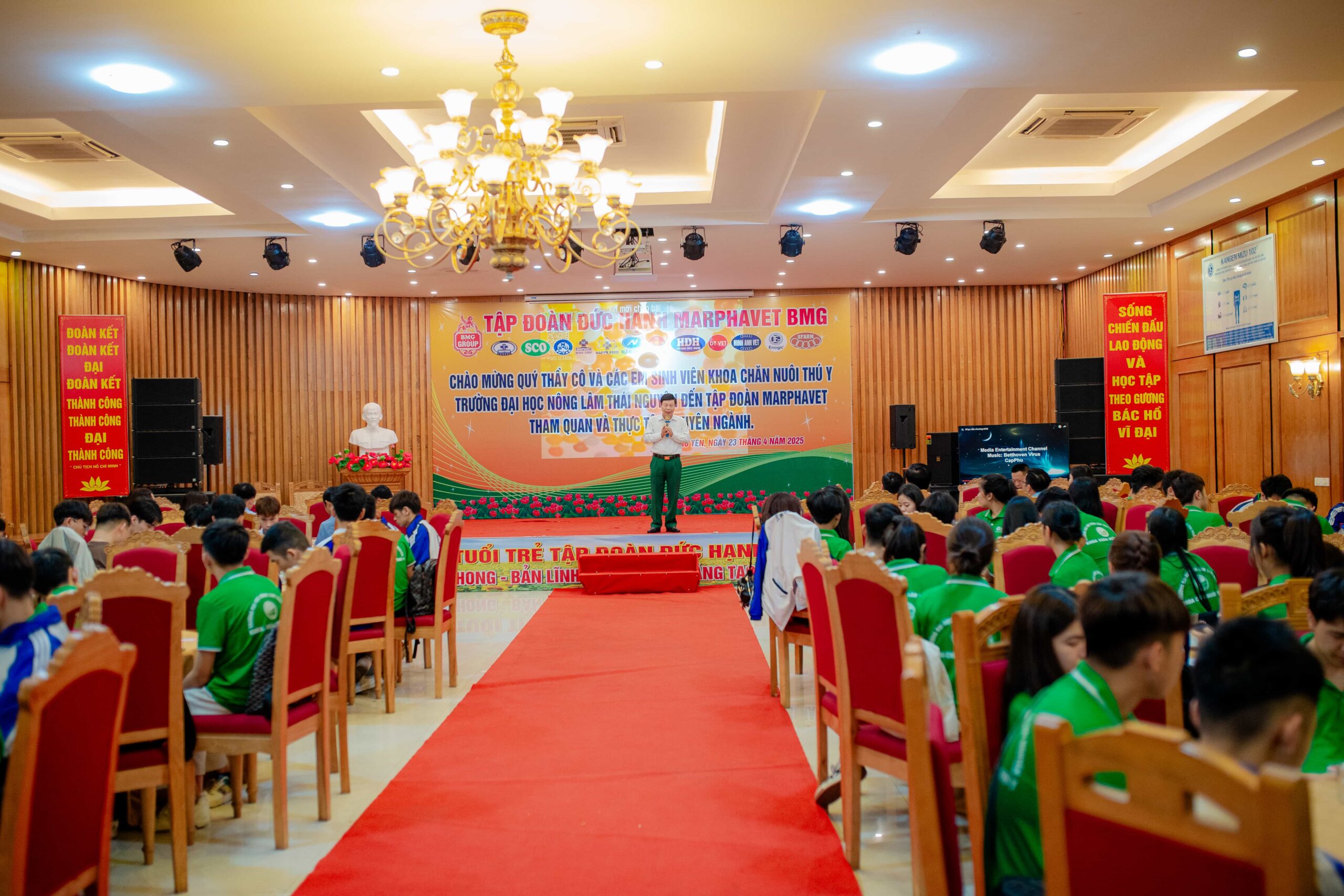 KẾT NỐI DOANH NGHIỆP - TRƯỜNG HỌC: HƠN 160 SINH VIÊN NĂM NHẤT NGÀNH CHĂN NUÔI THÚ Y ĐH NÔNG LÂM THÁI NGUYÊN THAM QUAN TẬP ĐOÀN ĐỨC HẠNH MARPHAVET - BMG - Tập đoàn Đức Hạnh Marphavet BMG - XEVIP.ICU