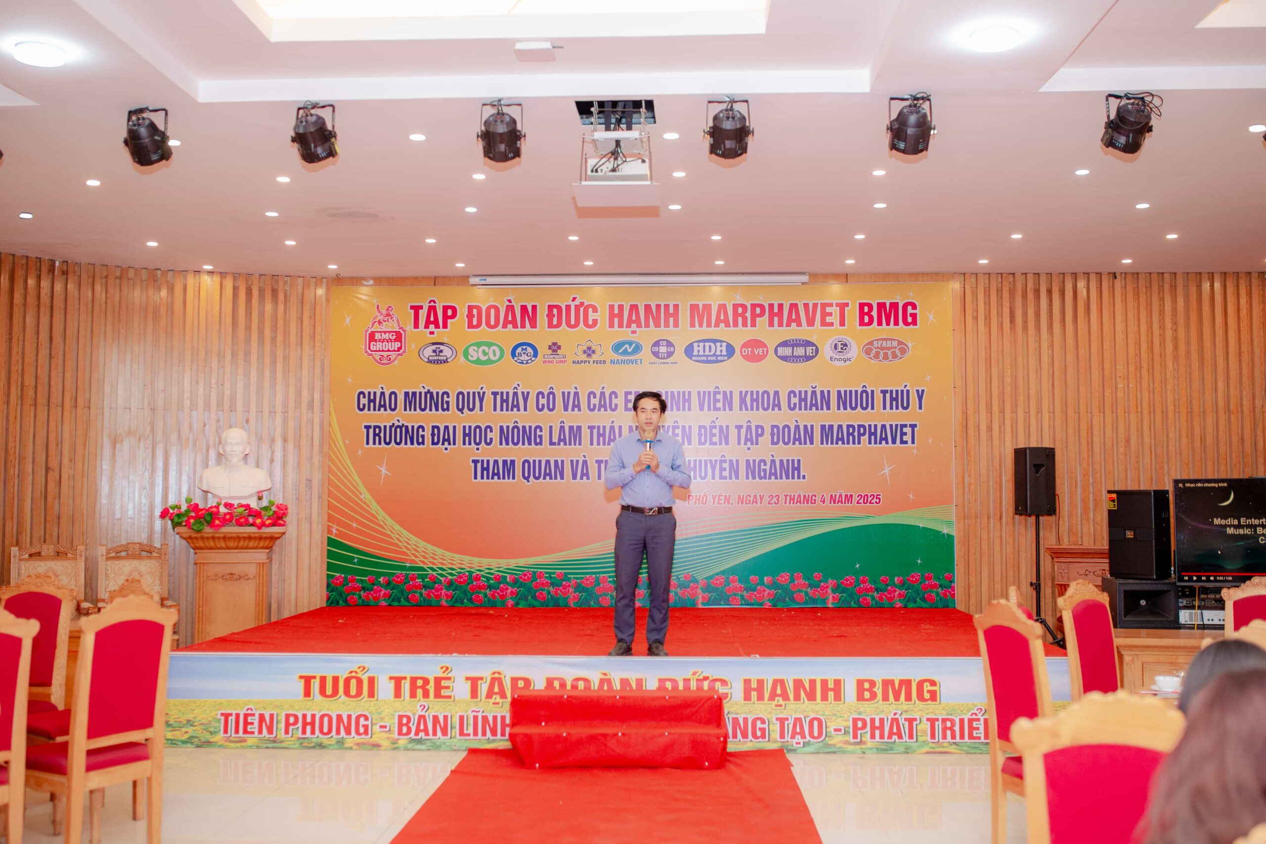 KẾT NỐI DOANH NGHIỆP - TRƯỜNG HỌC: HƠN 160 SINH VIÊN NĂM NHẤT NGÀNH CHĂN NUÔI THÚ Y ĐH NÔNG LÂM THÁI NGUYÊN THAM QUAN TẬP ĐOÀN ĐỨC HẠNH MARPHAVET - BMG - Tập đoàn Đức Hạnh Marphavet BMG - XEVIP.ICU