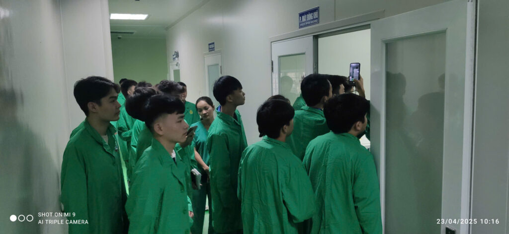 KẾT NỐI DOANH NGHIỆP - TRƯỜNG HỌC: HƠN 160 SINH VIÊN NĂM NHẤT NGÀNH CHĂN NUÔI THÚ Y ĐH NÔNG LÂM THÁI NGUYÊN THAM QUAN TẬP ĐOÀN ĐỨC HẠNH MARPHAVET - BMG - Tập đoàn Đức Hạnh Marphavet BMG - XEVIP.ICU