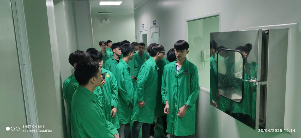 KẾT NỐI DOANH NGHIỆP - TRƯỜNG HỌC: HƠN 160 SINH VIÊN NĂM NHẤT NGÀNH CHĂN NUÔI THÚ Y ĐH NÔNG LÂM THÁI NGUYÊN THAM QUAN TẬP ĐOÀN ĐỨC HẠNH MARPHAVET - BMG - Tập đoàn Đức Hạnh Marphavet BMG - XEVIP.ICU