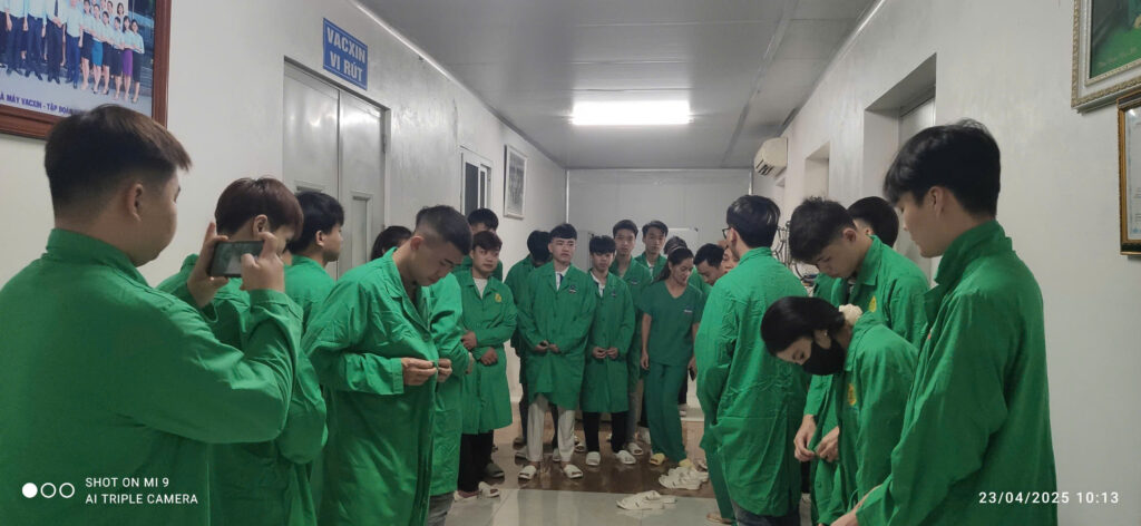 KẾT NỐI DOANH NGHIỆP - TRƯỜNG HỌC: HƠN 160 SINH VIÊN NĂM NHẤT NGÀNH CHĂN NUÔI THÚ Y ĐH NÔNG LÂM THÁI NGUYÊN THAM QUAN TẬP ĐOÀN ĐỨC HẠNH MARPHAVET - BMG - Tập đoàn Đức Hạnh Marphavet BMG - XEVIP.ICU