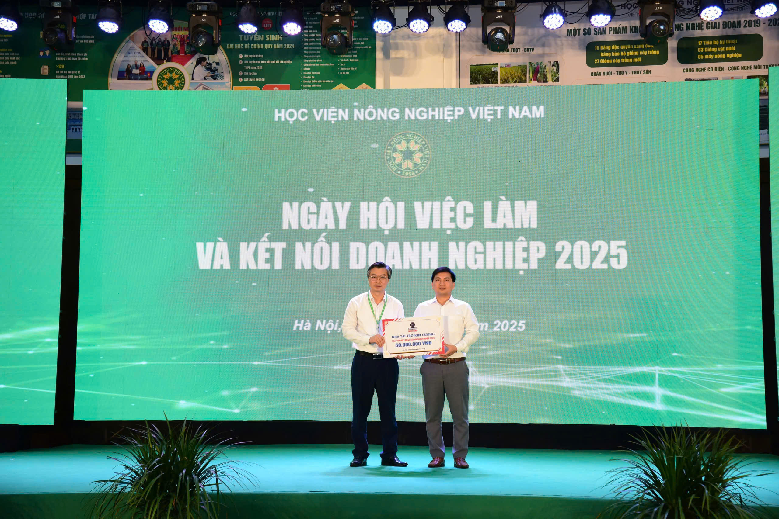 MARPHAVET BMG - NHÀ TÀI TRỢ KIM CƯƠNG TẠI NGÀY HỘI VIỆC LÀM HỌC VIỆN NÔNG NGHIỆP VIỆT NAM 2026 - Tập đoàn Đức Hạnh Marphavet BMG - XEVIP.ICU