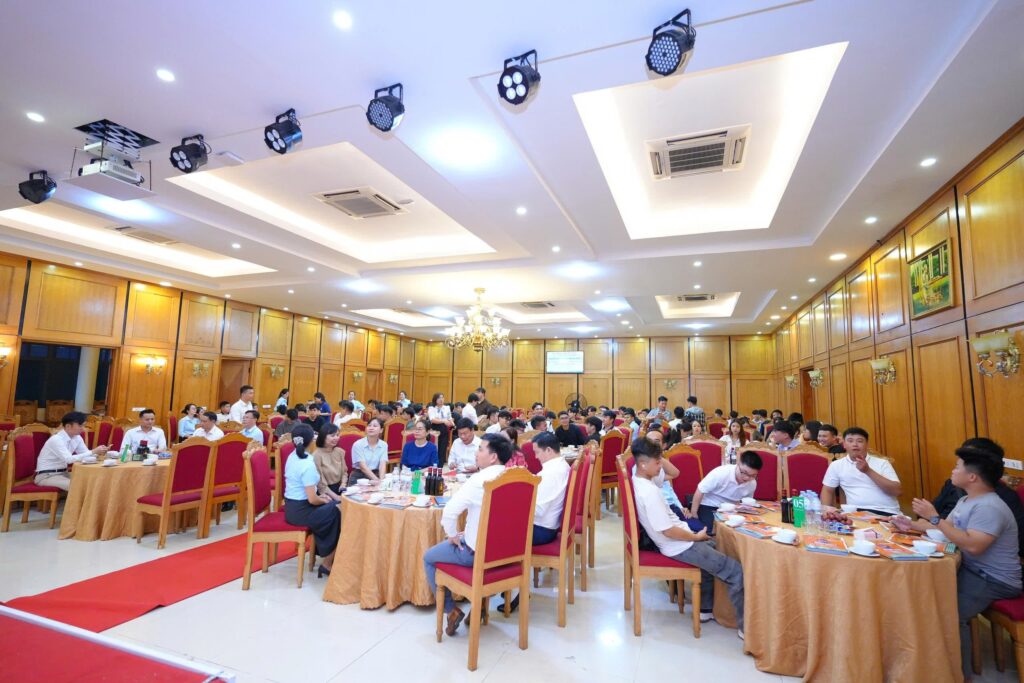 NGÀY HỘI TUYỂN ĐỒNG NGHIỆP – CHÀO ĐÓN TÂN KỸ SƯ & BÁC SĨ THÚ Y TỪ TRƯỜNG ĐẠI HỌC NÔNG LÂM THÁI NGUYÊN - Tập đoàn Đức Hạnh Marphavet BMG - XEVIP.ICU