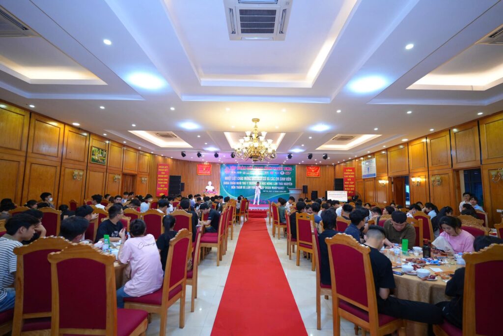 NGÀY HỘI TUYỂN ĐỒNG NGHIỆP – CHÀO ĐÓN TÂN KỸ SƯ & BÁC SĨ THÚ Y TỪ TRƯỜNG ĐẠI HỌC NÔNG LÂM THÁI NGUYÊN - Tập đoàn Đức Hạnh Marphavet BMG - XEVIP.ICU