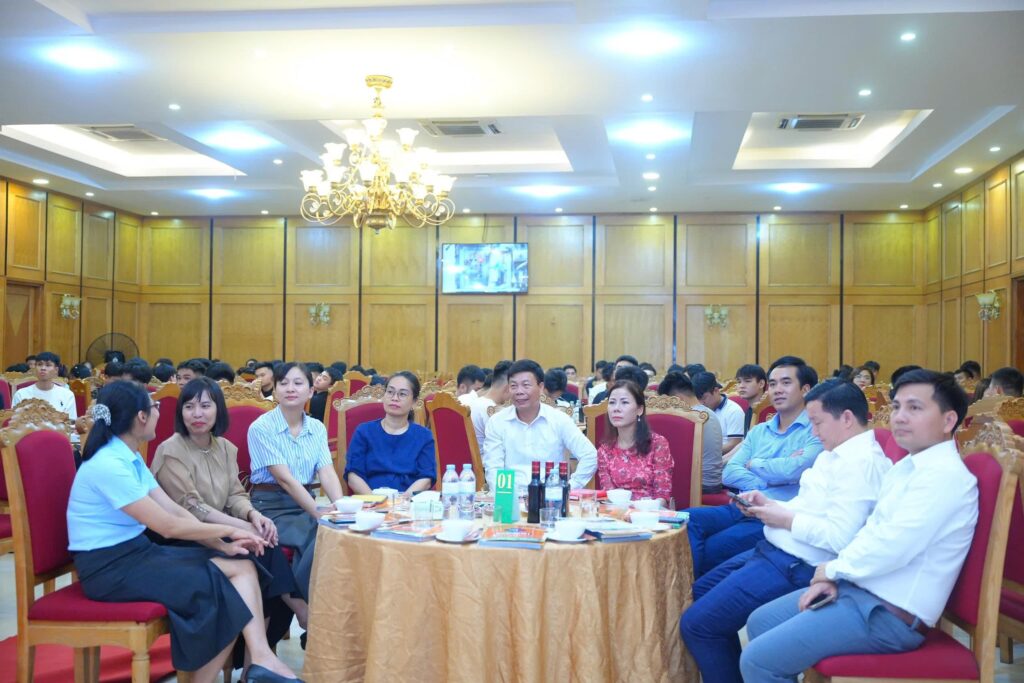 NGÀY HỘI TUYỂN ĐỒNG NGHIỆP – CHÀO ĐÓN TÂN KỸ SƯ & BÁC SĨ THÚ Y TỪ TRƯỜNG ĐẠI HỌC NÔNG LÂM THÁI NGUYÊN - Tập đoàn Đức Hạnh Marphavet BMG - XEVIP.ICU